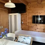 Lodge Ustka- Wakacyjny Domek Letni Wiatr Ustka